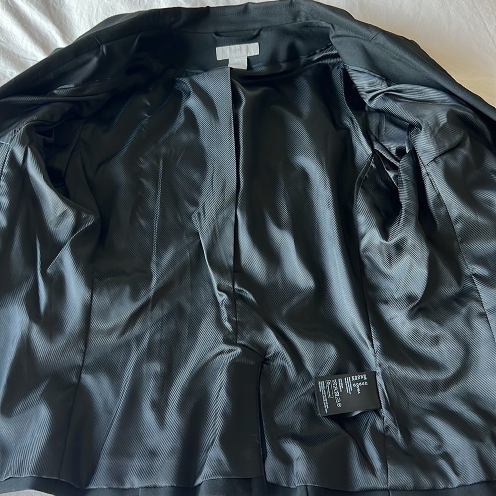 Blazer - Picture 8 of 8